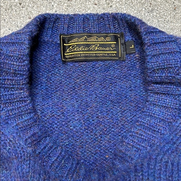 Vintage Eddie Bauer Men's Rich Blue Crewneck Sweater - Picture 2 of 5